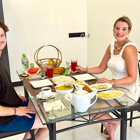 Emerald Home Stay Anuradhapura Exteriör bild