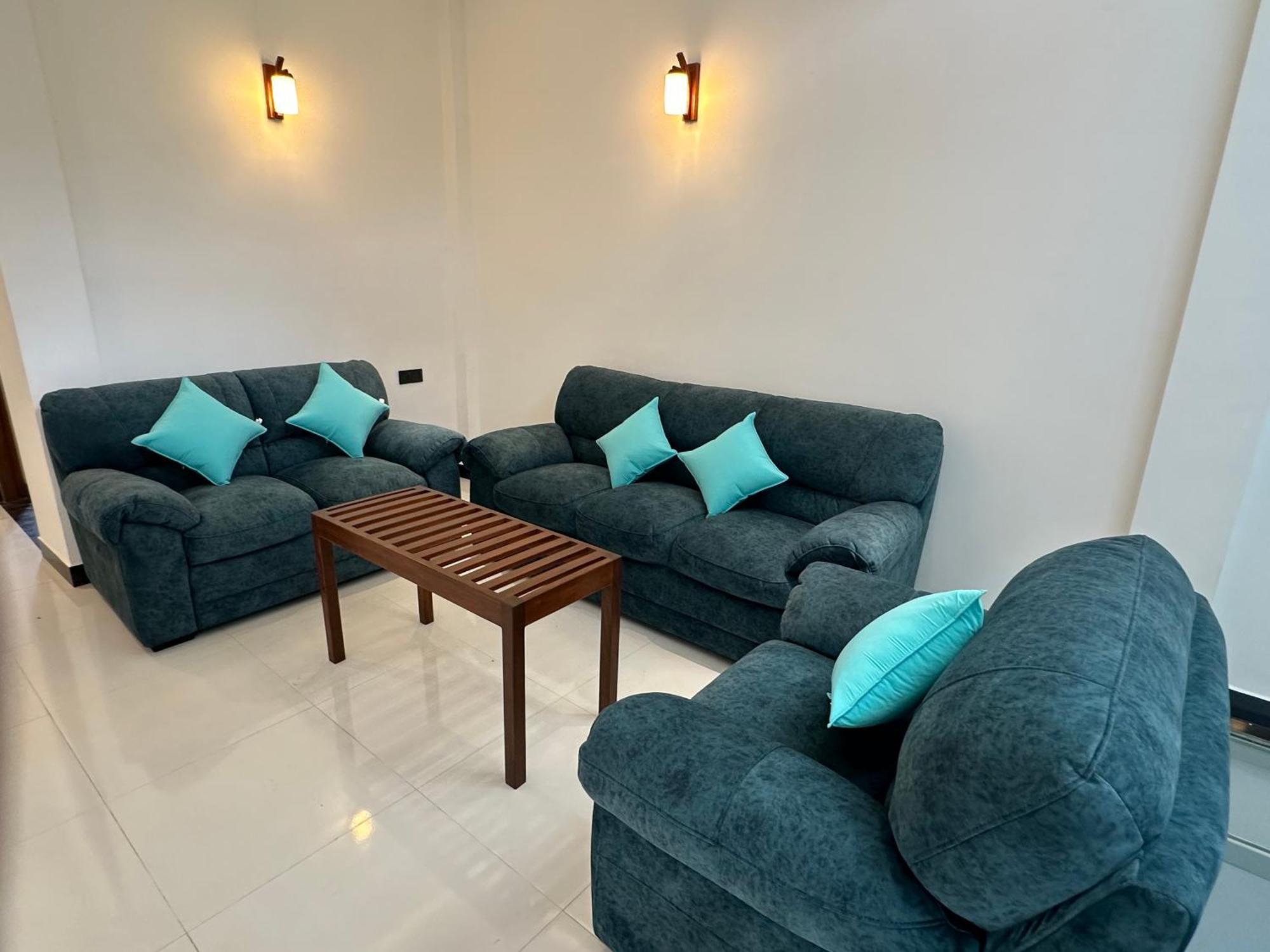 Emerald Home Stay Anuradhapura Exteriör bild